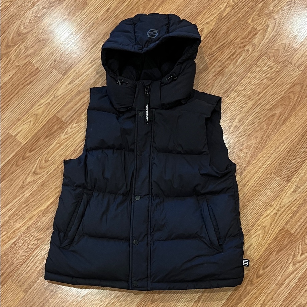 Aritzia Black Puffer Vest with Hood